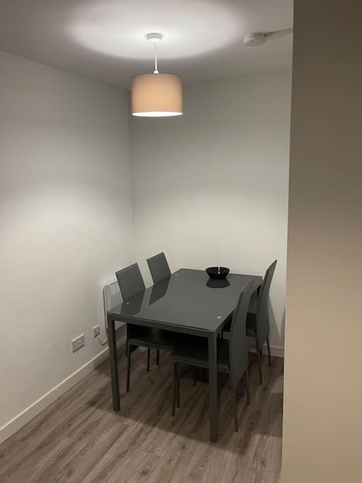 Modern 2 Bedroom City Apartment Glasgow Exterior photo